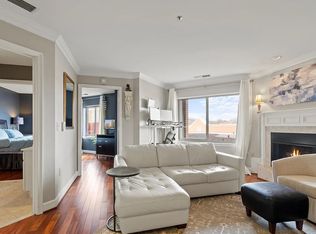1050 N Stuart St APT 411, Arlington, VA 22201