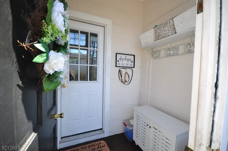 2 bed, 1.0 bath, $2,700 — Photo 4