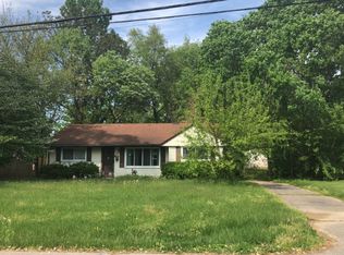 5427 Count Fleet Dr, Louisville, KY 40272