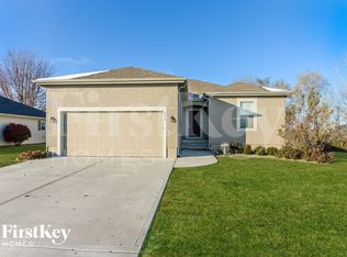 416 Rachael Cir, Raymore, MO 64083