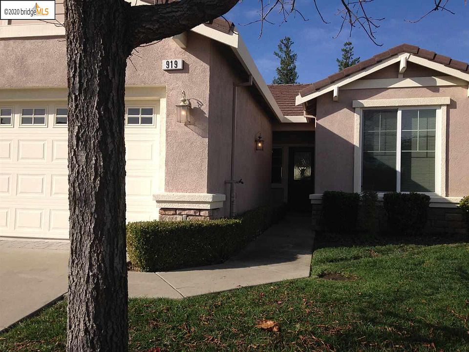 1st image of 919 Centennial Dr