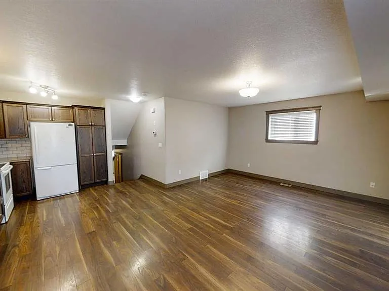 11246 A 75a Ave #A — Photo 2