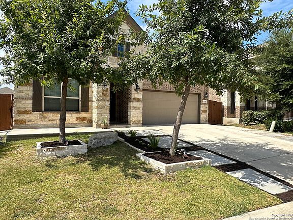 2nd image of 12438 Horse Crescent