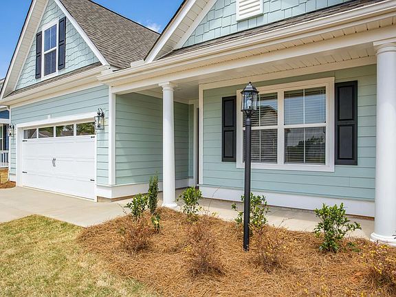 PHOTOS OF A SIMILAR HOME