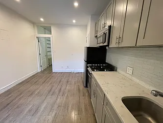 Rented by Metropolis International Realty Inc.