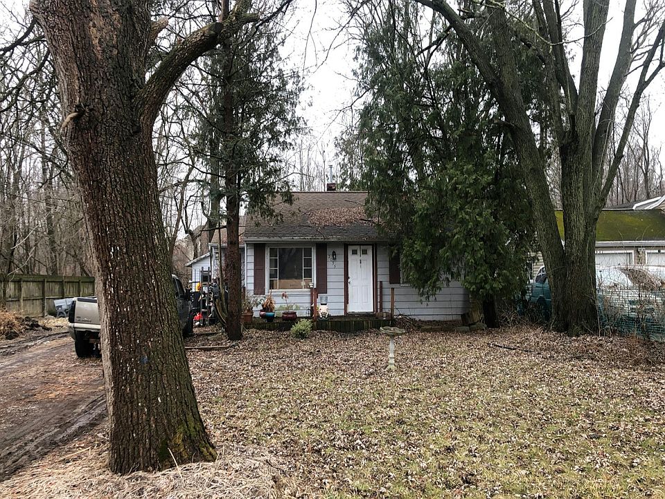 1st image of 2035 W Miller Rd