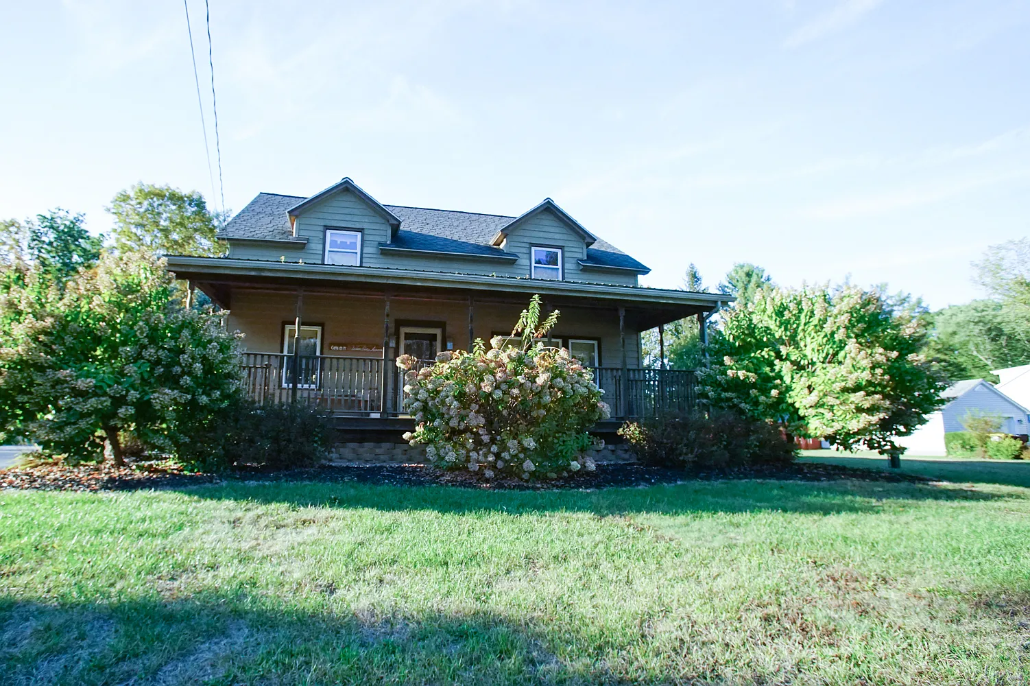 3 bed, 1496 sqft, $3,000 — Photo 1