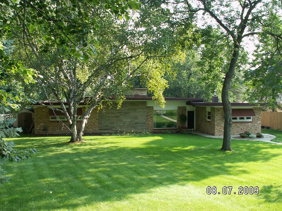 1st image of 12048 Mississippi Dr N