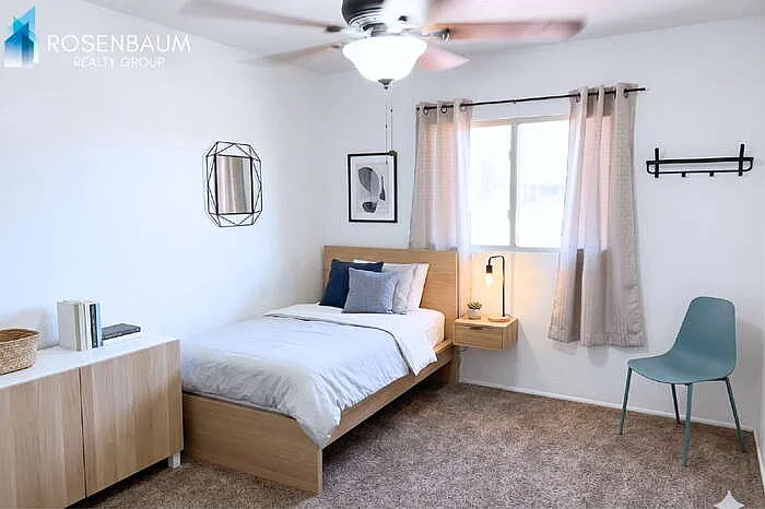 720 E Brenda Dr — Photo 4