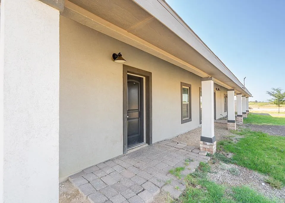 118 E County Road 120