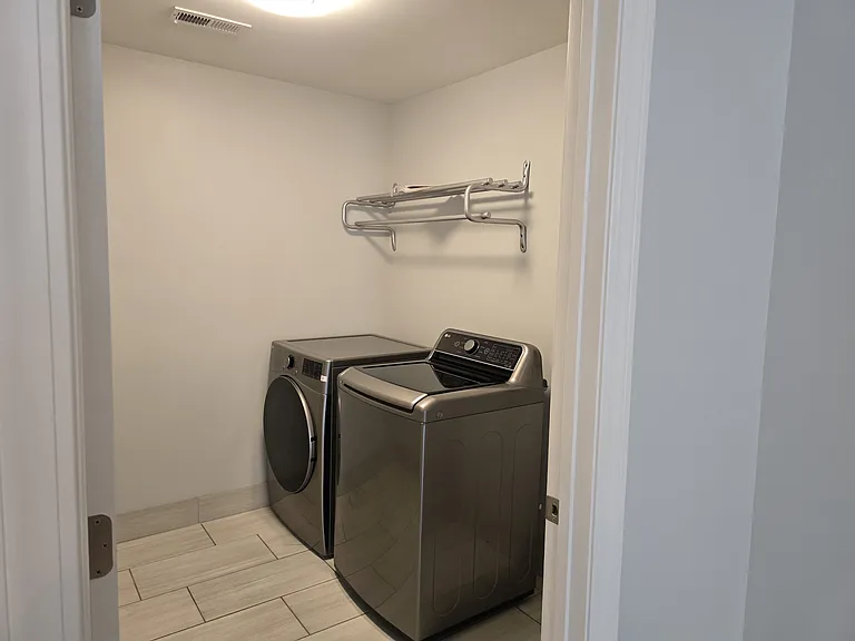415B Jones Dr — Photo 6