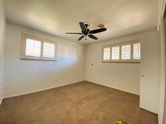 5th image of 813 Dickens Dr
