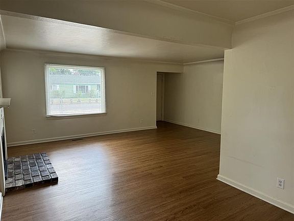2nd image of 9908 Whitman Ave SW
