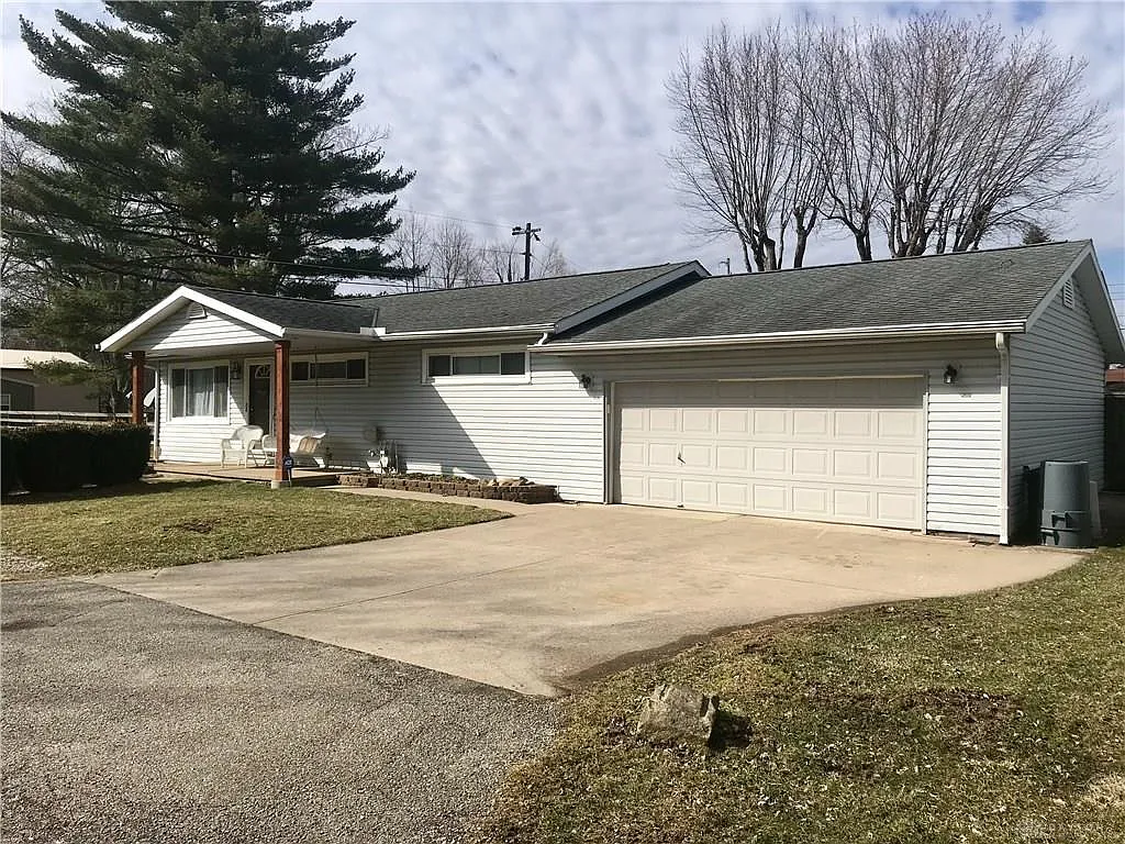 31 Hale Ave photo 1