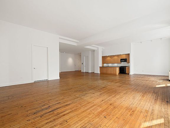 3rd image of 65 W 13th St APT 5E