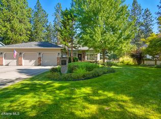 5811 E Shoreline Dr, Coeur D Alene, ID 83854