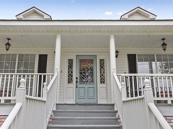 5th image of 473 Clayton Dr