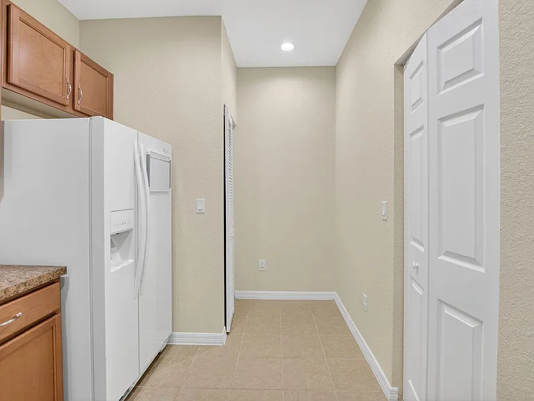 340 Lake Monterey Cir — Photo 24