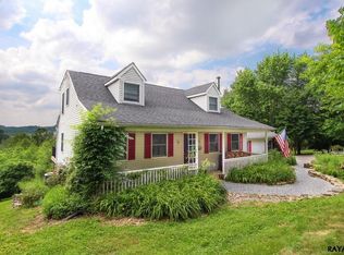 175 Woodview Dr, Fawn Grove, PA 17321