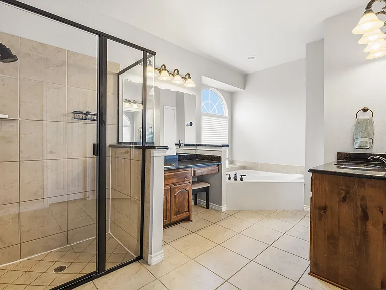 2251 Cold Water Dr — Photo 20