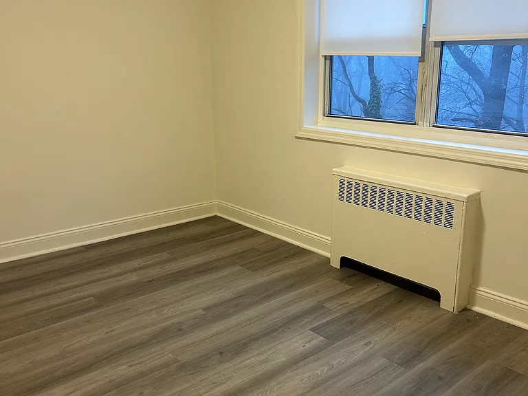 472 Howard Ave #2B — Photo 2
