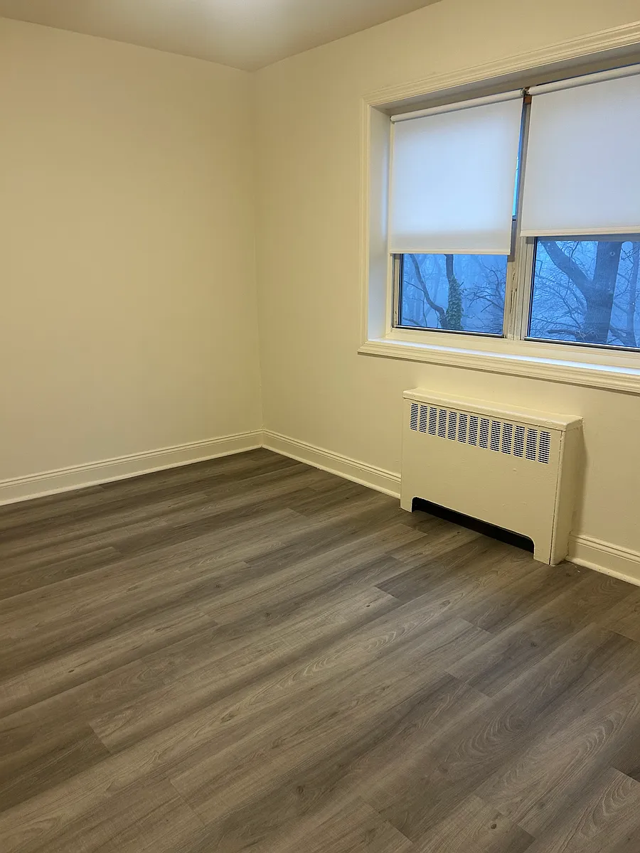 Building Photo - 472 Howard Ave #2B