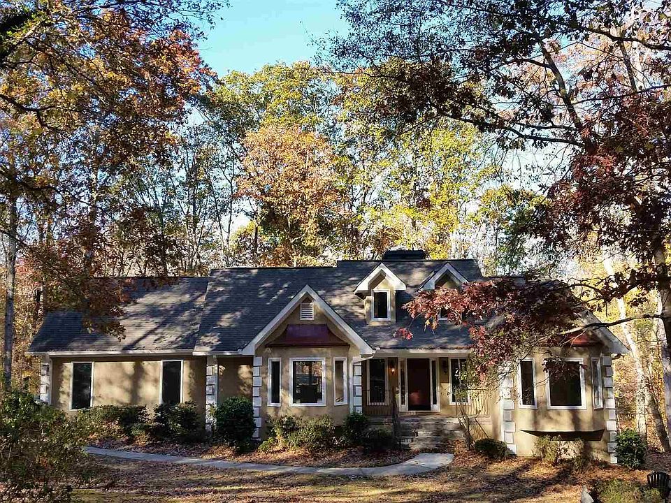 1st image of 311 Mountain Laurel Dr