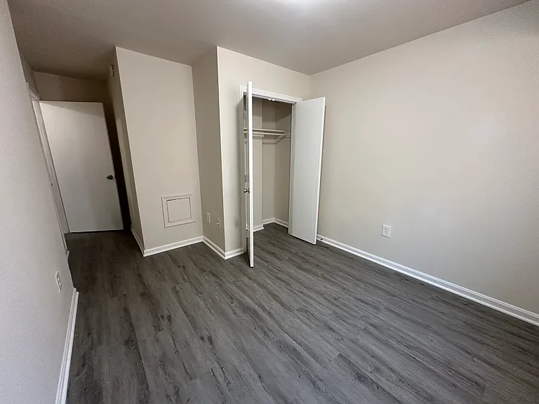 706 Brandywine St SE #302C — Photo 5