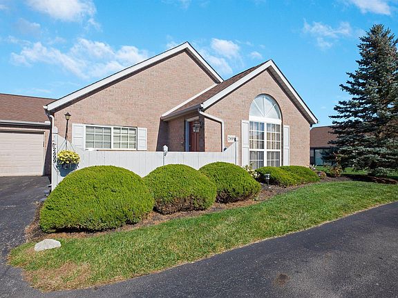 2nd image of 2499 Meadow Glade Dr