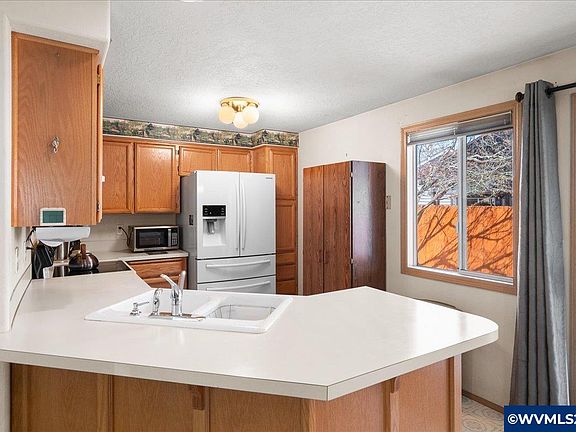 4th image of 2444 Percheron Ct SE