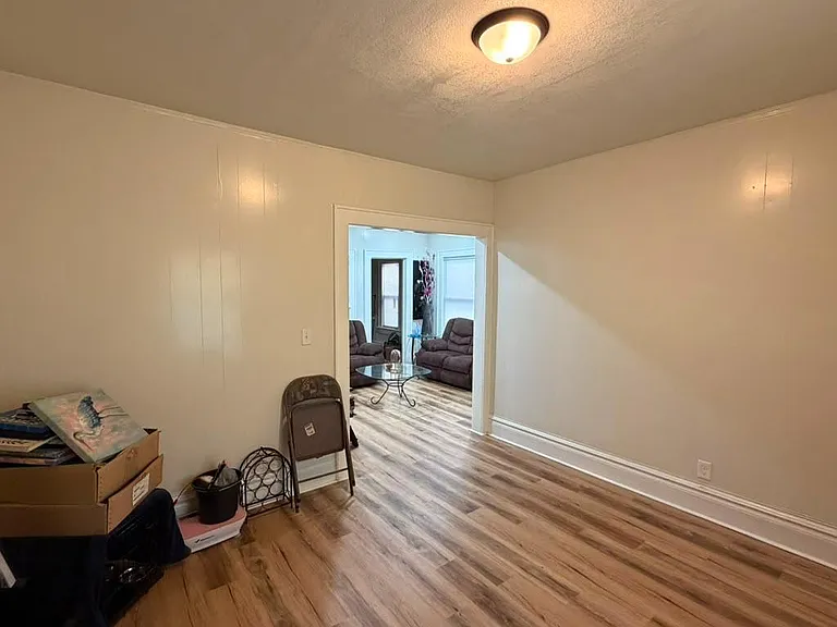 Unit Photo