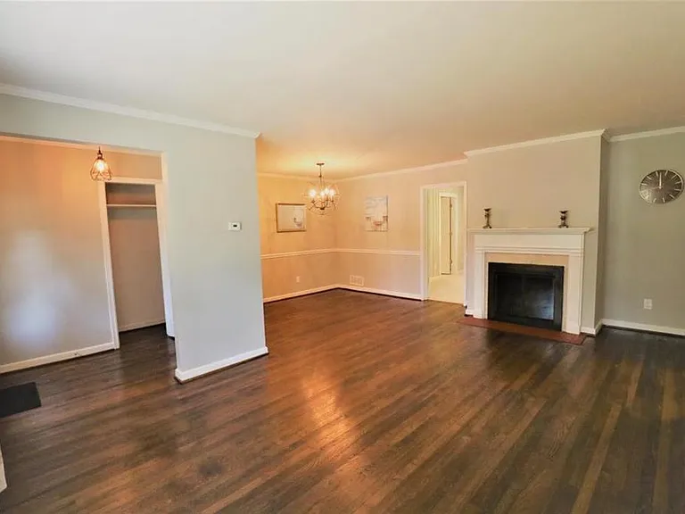 6075 Harleston Rd — Photo 20