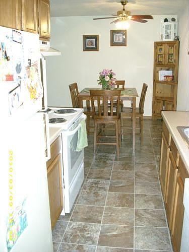 2nd image of 600 Westview Dr APT 304