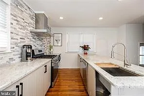 2424 E Parris Dr — Photo 7