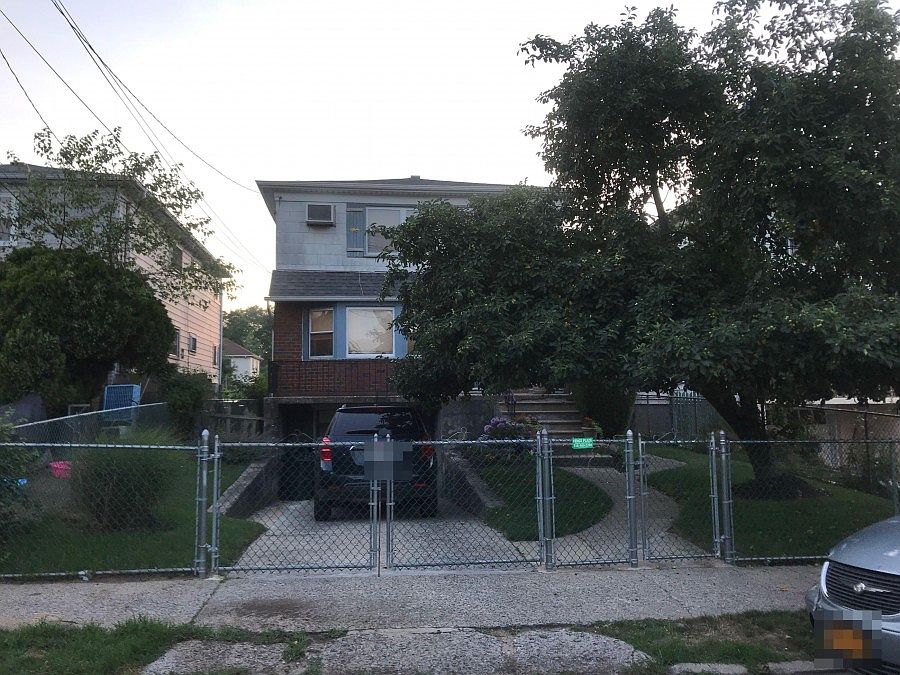 1st image of 1343 Dickens St