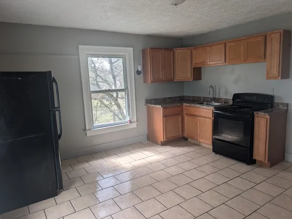 1111 S A St #2, Richmond, IN 47374