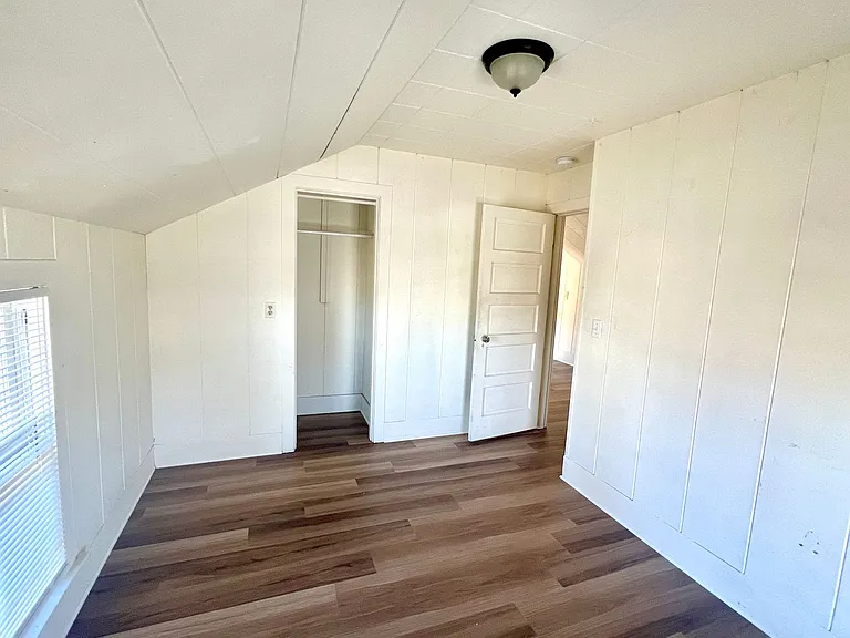 8421 N Fiske Ave — Photo 28
