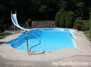 15 Olympia Dr, East Hanover, NJ 07936