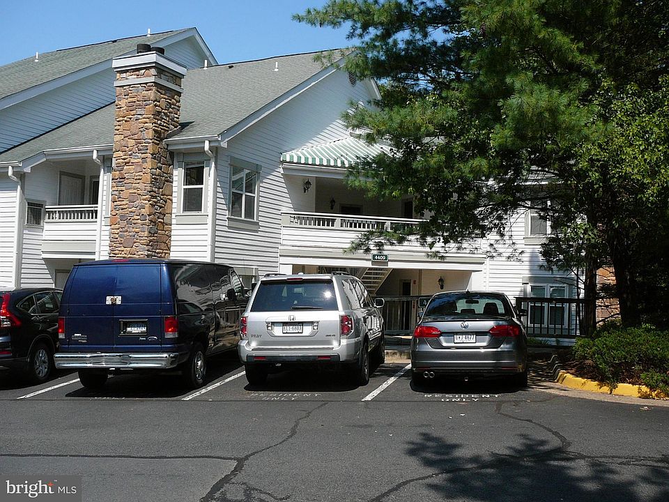 1st image of 4409 Sedgehurst Dr APT 201