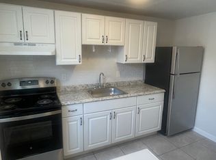 176 Chestnut St, Bridgeport, CT 06604
