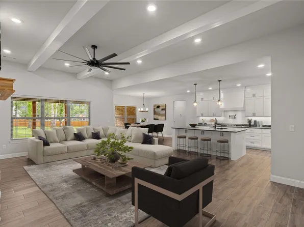 12437 Wildwood Dr, Rogers, AR 72756