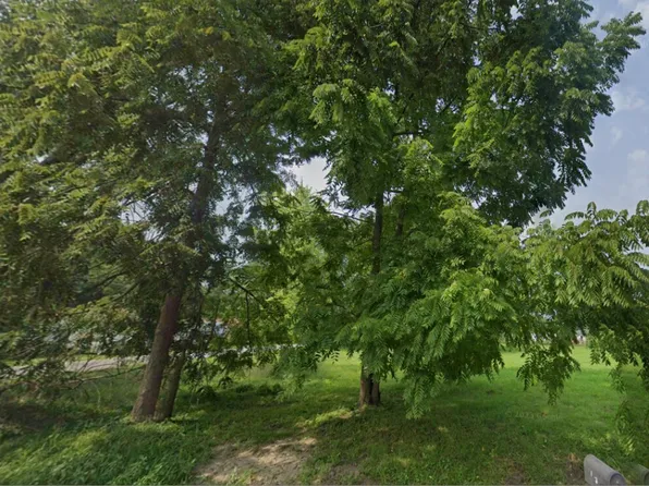 406 S 3rd Ave, Jonesboro, IN 46938