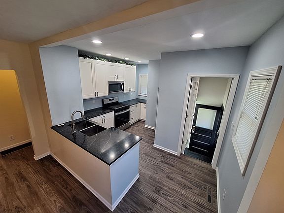 2nd image of 715 Catherine St