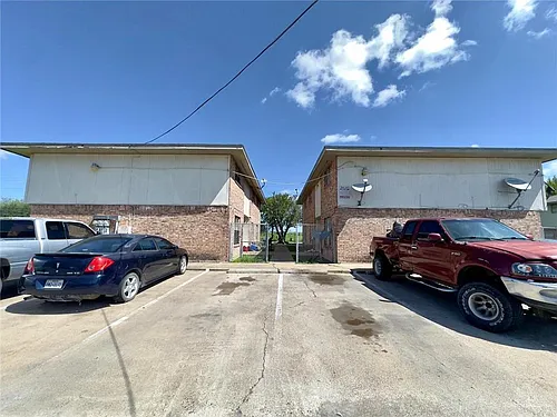 712 E Sugar Cane Dr Photo 1