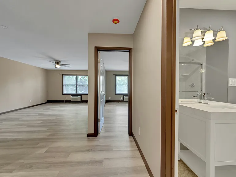 25 Market St #C7 — Photo 10