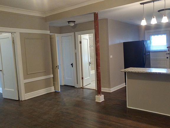 2nd image of 7412 S Prairie Ave #1R