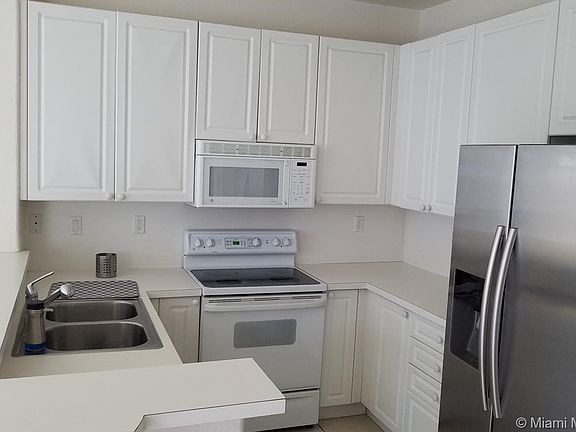 4th image of 5531 NW 113th Pl