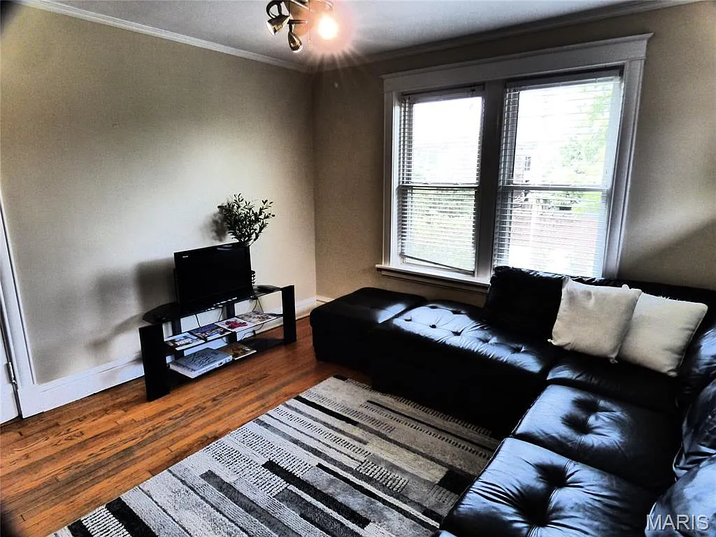 1 bed, 1.0 bath, 823 sqft, $1,500 — Photo 4