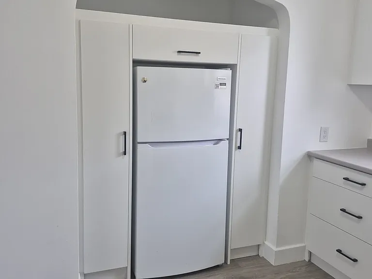 649 Rideau St #5 — Photo 12