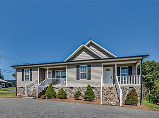 201 Mill St #A & B, Randleman, NC 27317